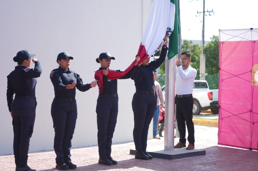 Conmemora Ayuntamiento de Emiliano Zapata el Día de la Nación Pluricultural